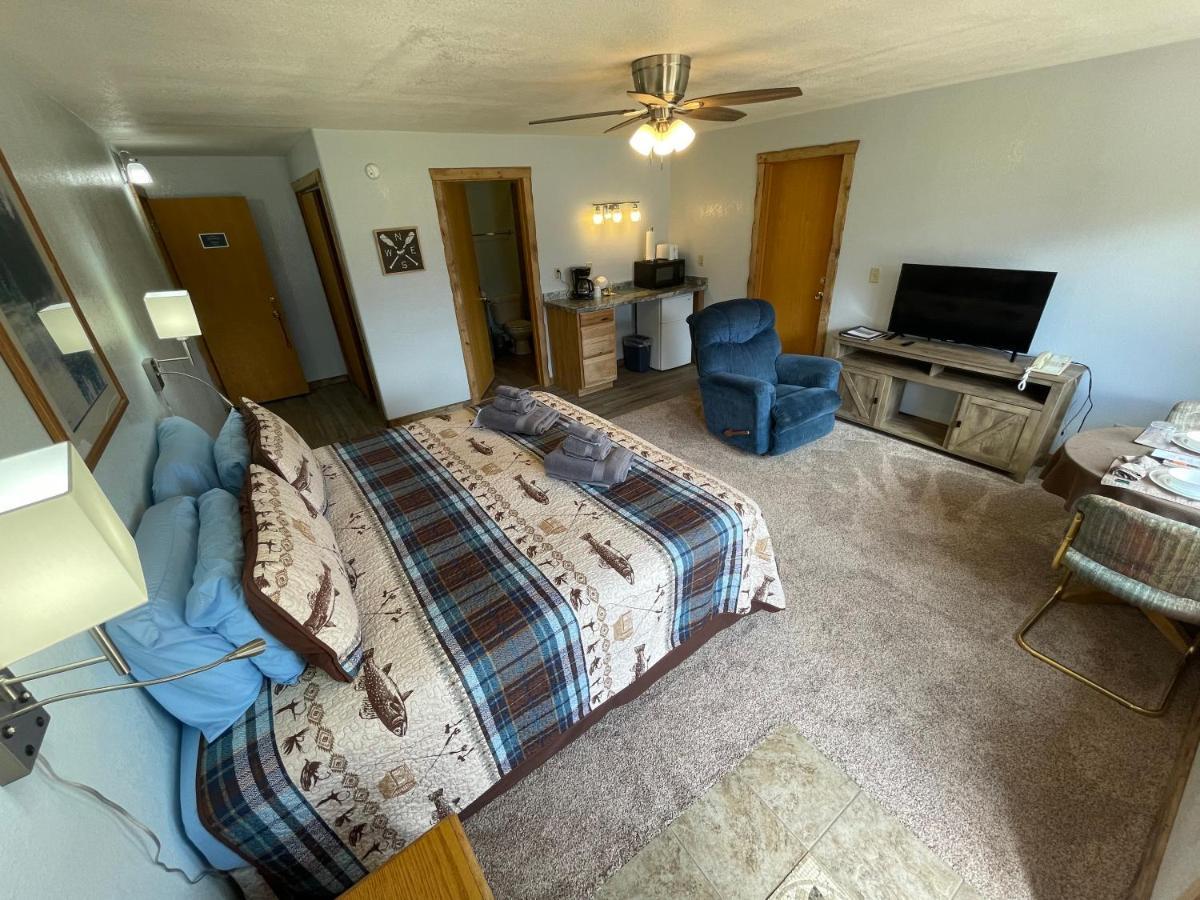 הילי Denali Lakeview Inn מראה חיצוני תמונה