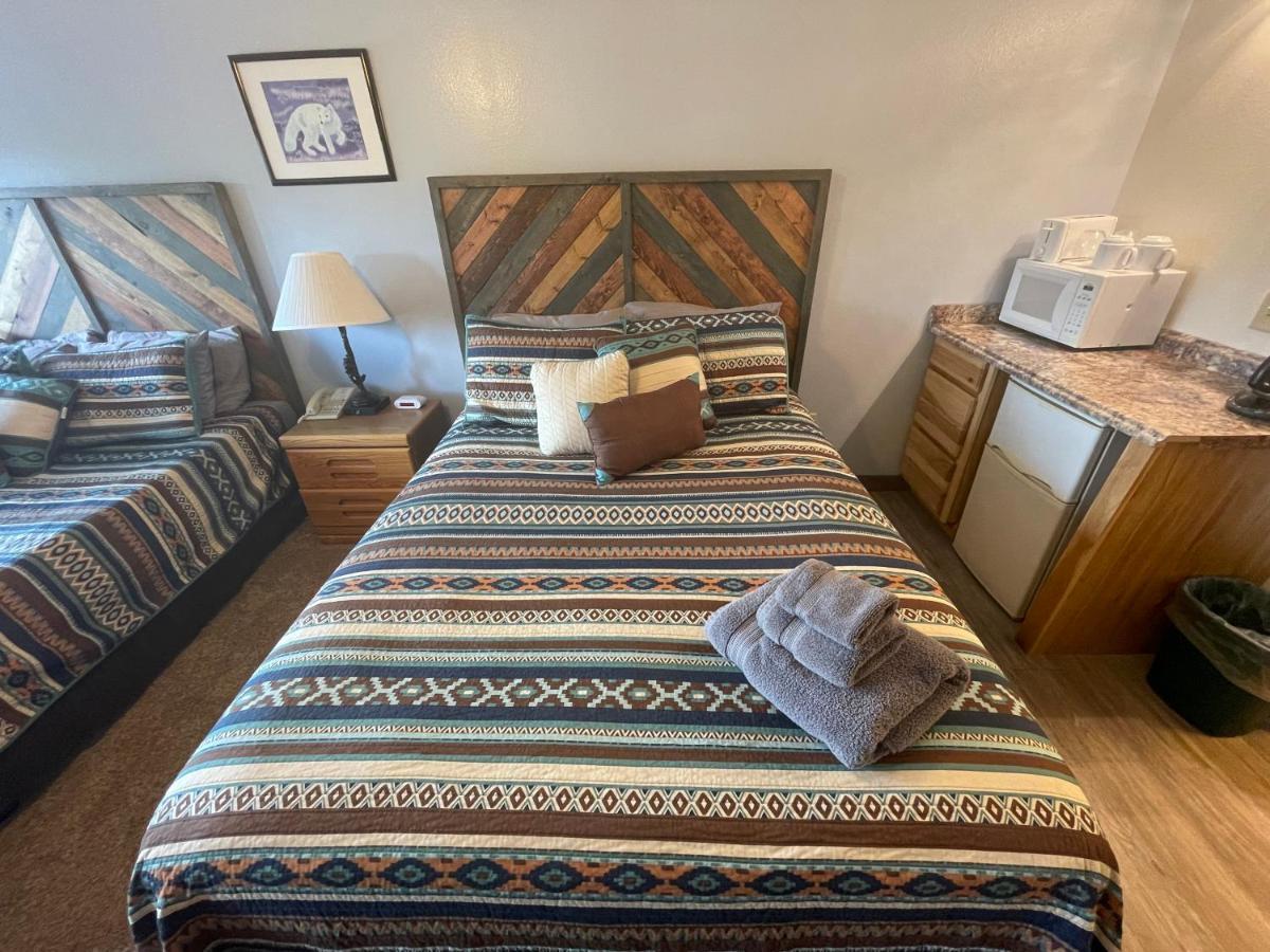 הילי Denali Lakeview Inn מראה חיצוני תמונה