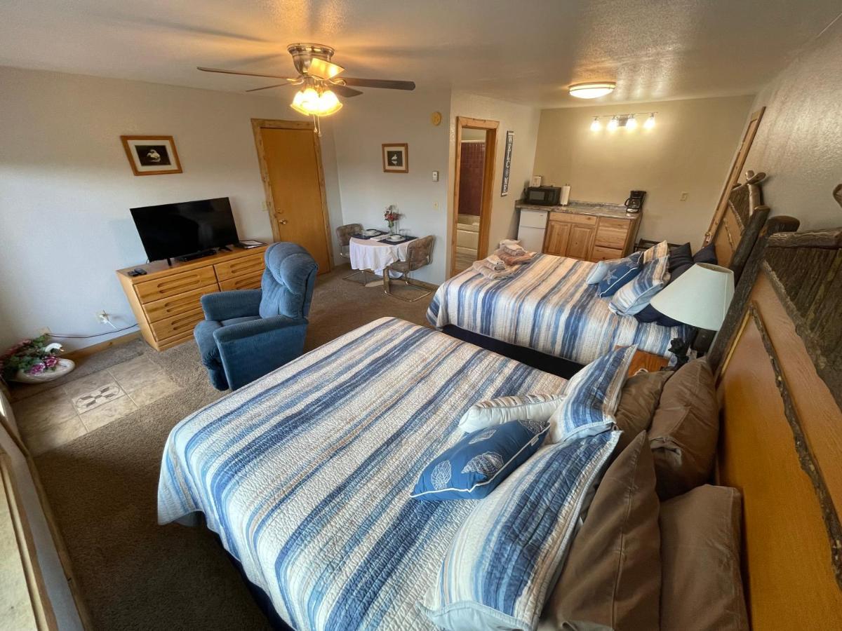 הילי Denali Lakeview Inn מראה חיצוני תמונה