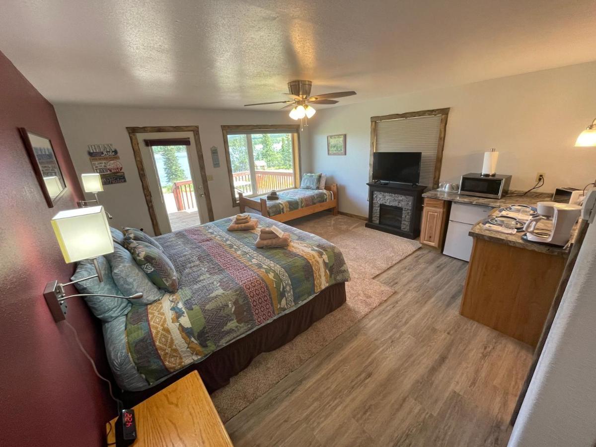הילי Denali Lakeview Inn מראה חיצוני תמונה