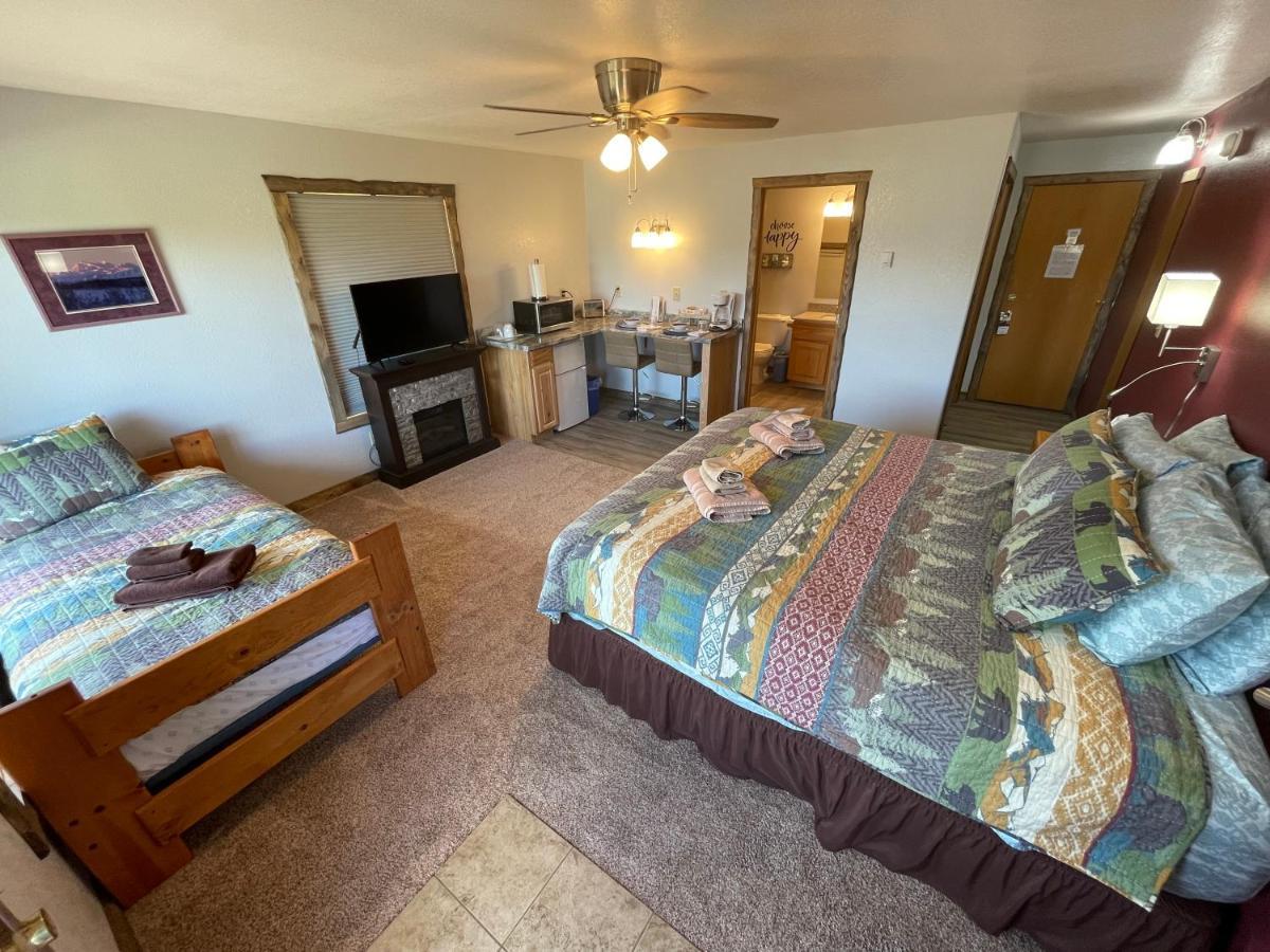 הילי Denali Lakeview Inn מראה חיצוני תמונה